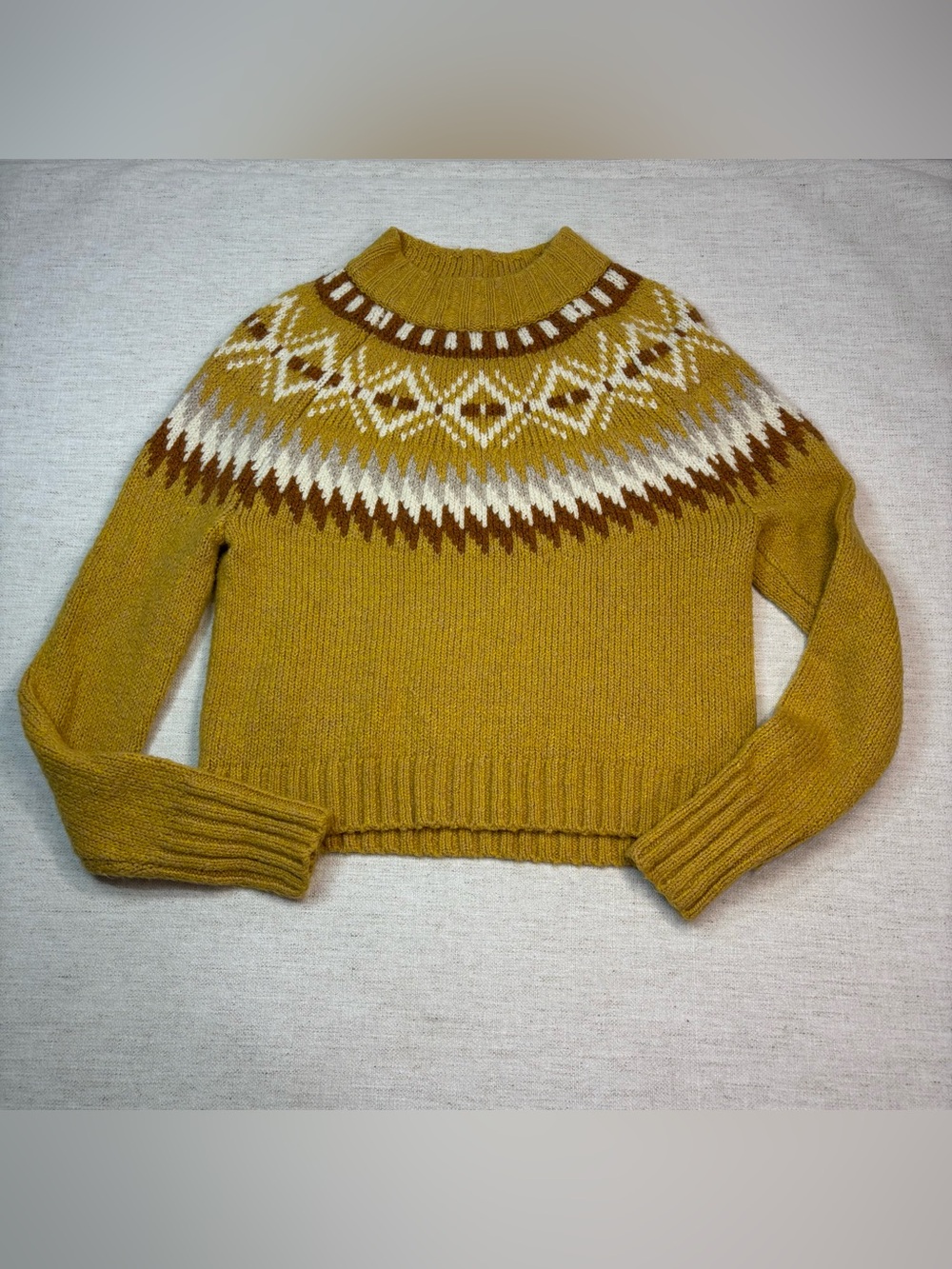 American Eagle women’s XS Mustard yellow Fair Isle Sweater high neck long sleeve